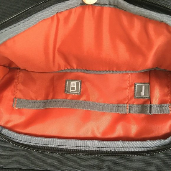 American Tourister Laptop Bag Expands Black - Picture 10 of 12